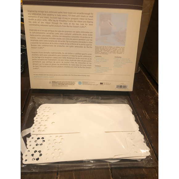 NWT MARTHA STEWART CRAFTS WHITE EMBOSSED FAVOR BOXES KIT OF 8 - Picture 7 of 7